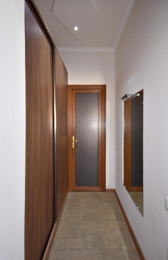 Tumanyan Street 3 Bedroom Deluxe Apartment With Large Balcony Tm662 Ереван Екстериор снимка